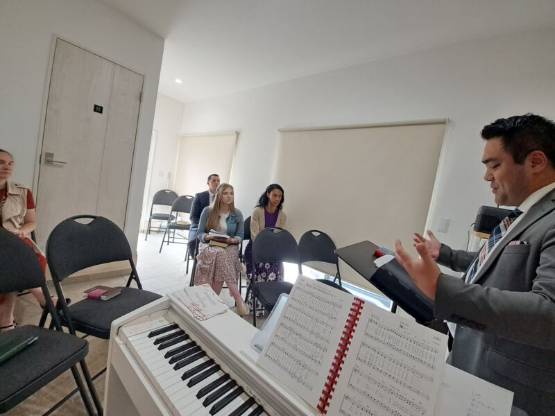 FBMI Missionary Go Oishi Prayer Letter Picture