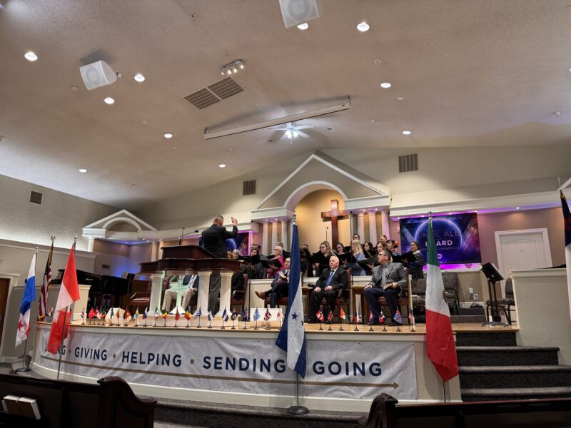 FBMI Missionaries Arturo & Ismerai Garza Prayer Letter Picture