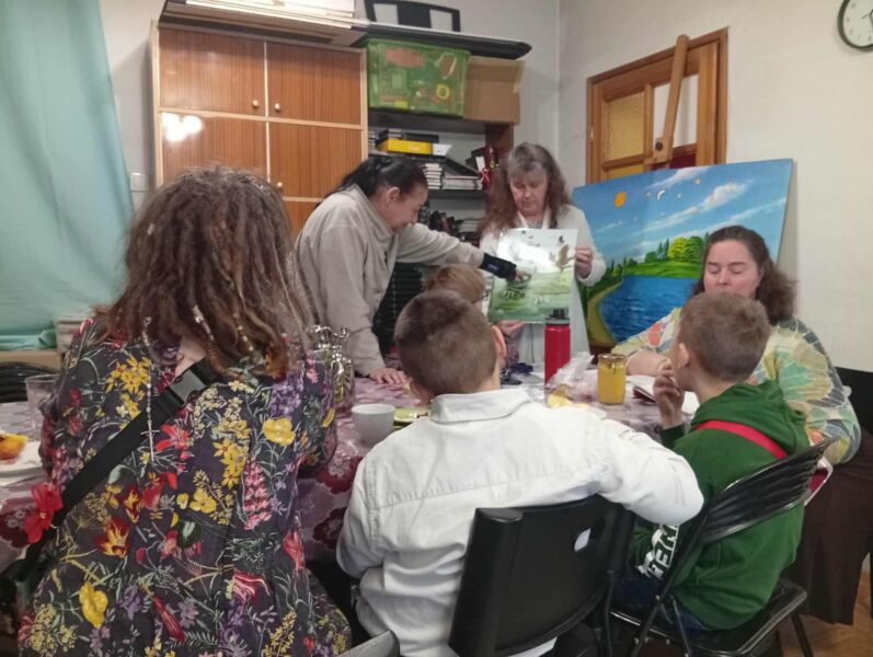 FBMI Missionaries Paul & Jolie Sock Prayer Letter Picture